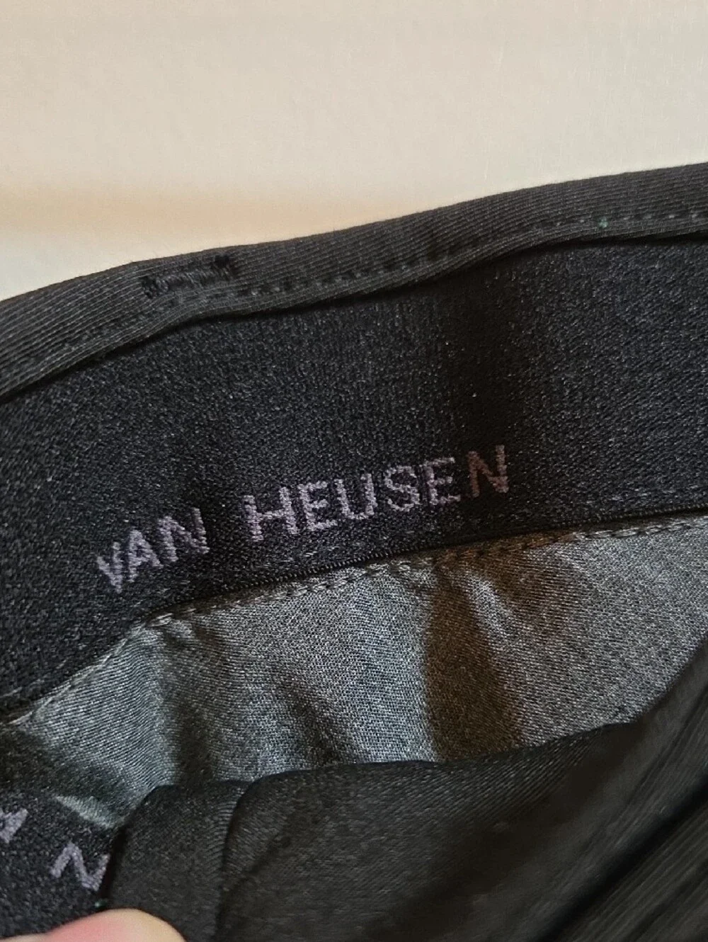 Van Heusen Men's Black Dress Pants 32x32